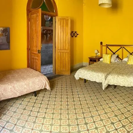 Bed & Breakfast Casa Emblematica 2*