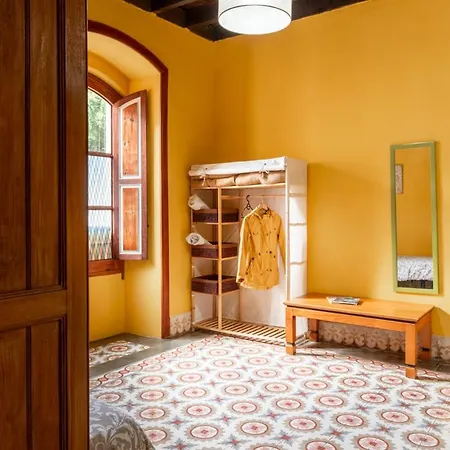 فندق مبيت وإفطار Casa Emblematica 2*